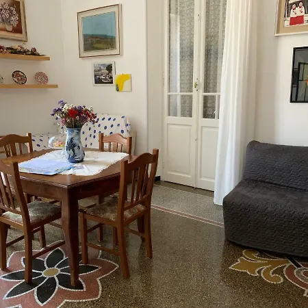 Apartment Rosa Maria *